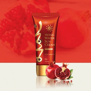 Hong Water Sun Cream SPF 50+/PA+++ with pomegranate extract (vitamin C)